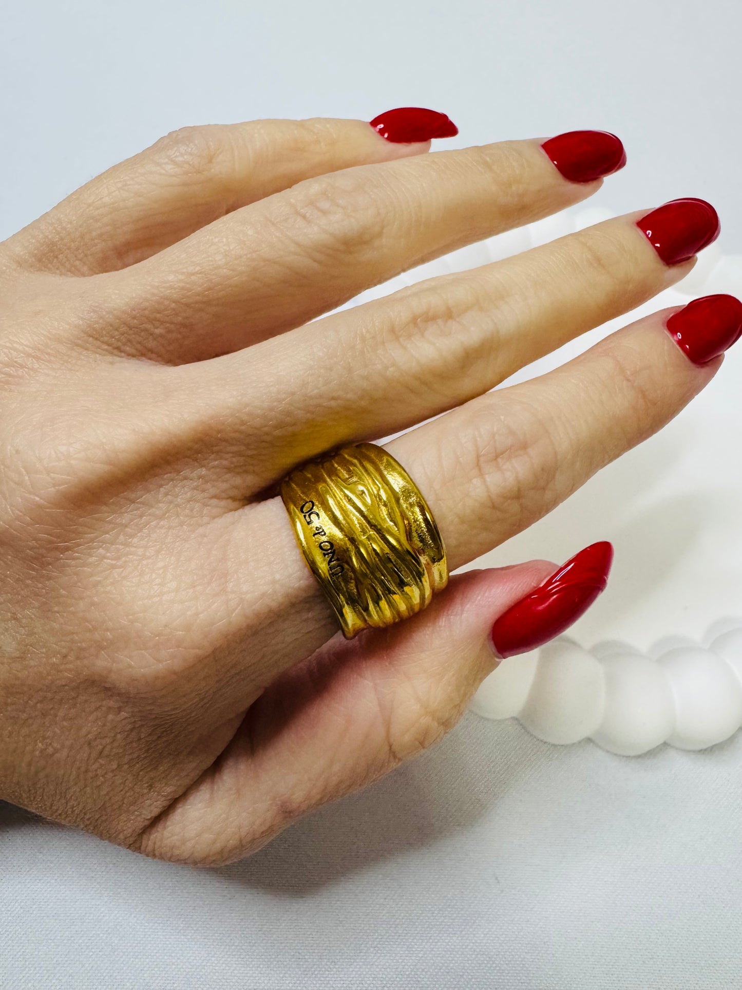 Amelia Ring