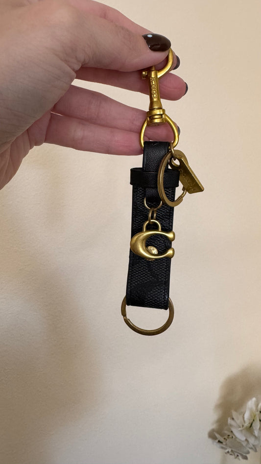 C key chain ( llavero)